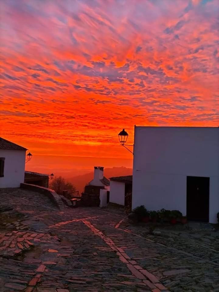 Casa Dona Antonia - Monsaraz Bed & Breakfast ภายนอก รูปภาพ